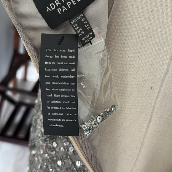 NYE Adrianna Papell Silver Beaded Designer Gown Perfect for Special Event - Picture 8 of 9